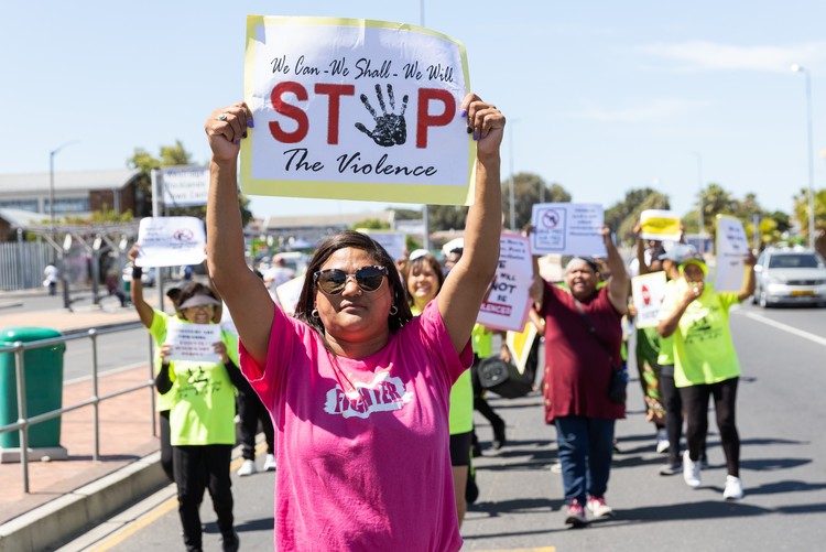 Hanover Park Women March To End Recent Spate Of Violence | GroundUp